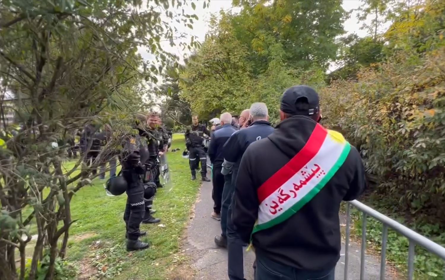 ژمارەیەک خۆپێشاندەری دژی ئێران لە نەرویج لەلایەن پۆلیسەوە دەستگیر دەکرێن