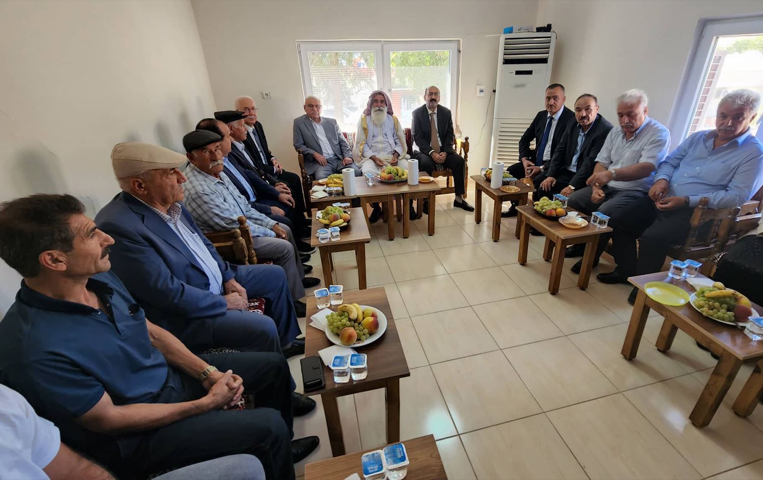 Mîrê Êzidiyan serdana Êzidiyên Êlihê kir