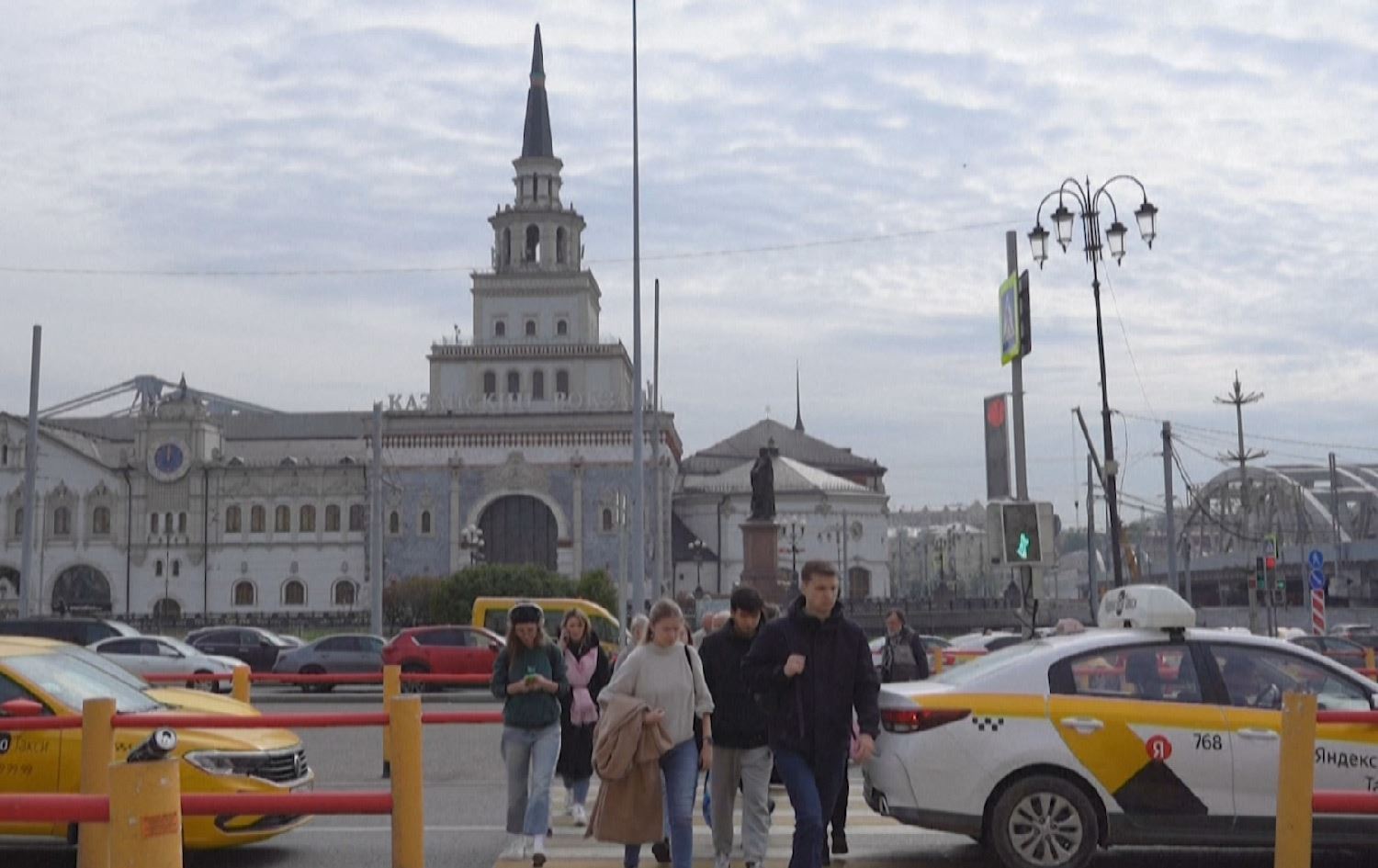 بەشێکی خەڵکی مۆسکۆ پشتگیری لکاندنی چوار پارێزگاکە بە رووسیاوە دەکەن