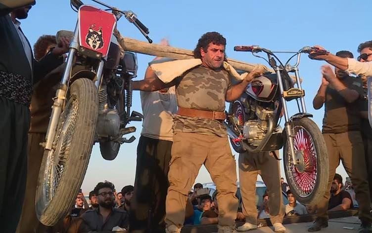 Haltervanê Kurd bi carekê 2 motorsîklet rakirin