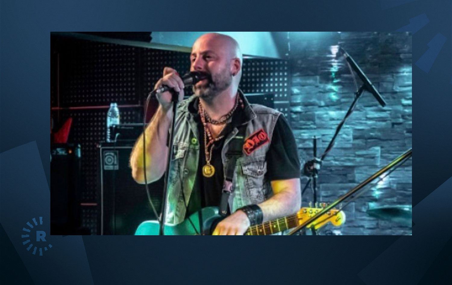 Li Enqerê muzîkjenek ji ber ku stran nezanî hat kuştin