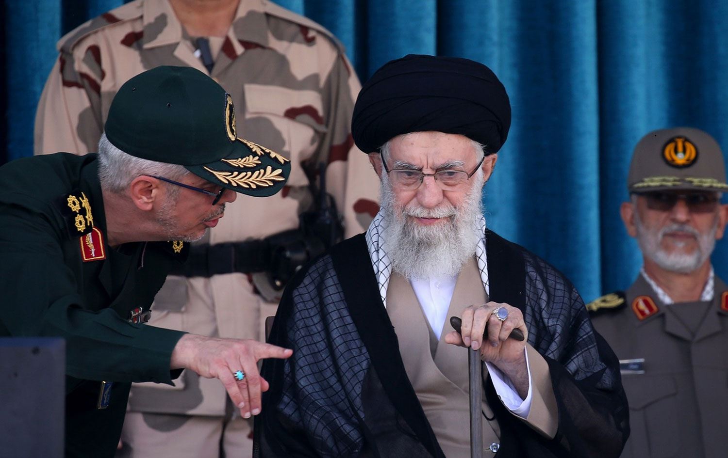 Ali Hamaney ilk kez Jina Emini'nin ölümü ve gösteriler hakkında konuştu