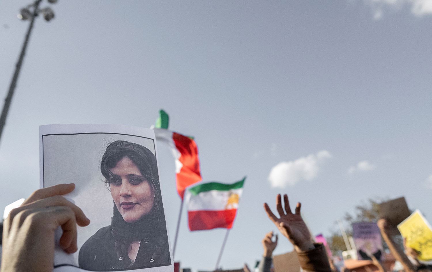 Xwepêşanderên welatên din hevsoziya xwe bo Rojhilatê Kurdistanê tînin ziman