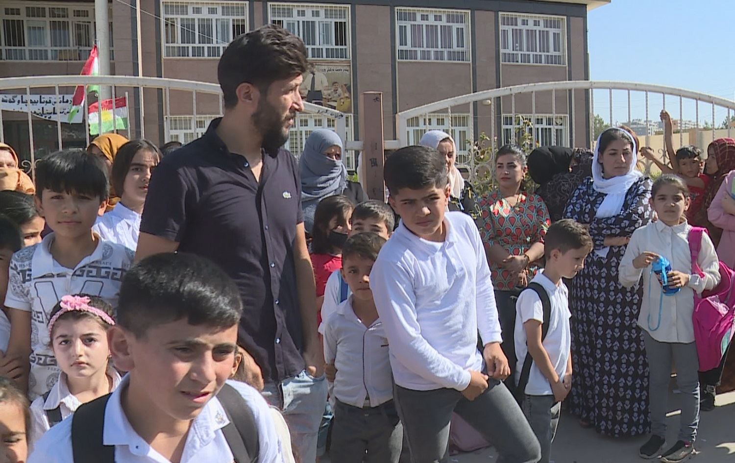 Li Hewlêrê xwendekarên dibistana Komelgeha Pîrzîn xwendin baykot kirin