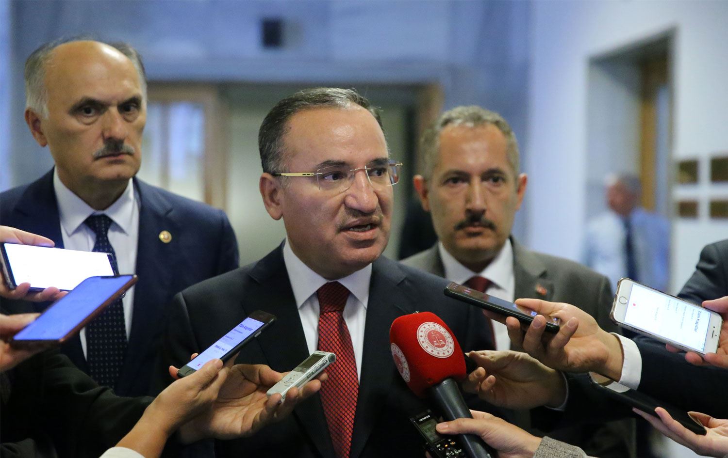 Bekir Bozdağ: Başörtüsüne yönelik anayasa teklifi için hazırlıklara başladık
