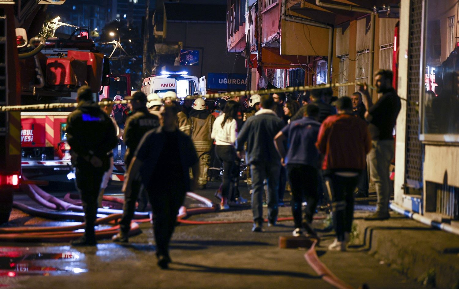 Imamoglu li ser teqîna Stenbolê: Teqîn ji ber gaza xwezayî nebûye