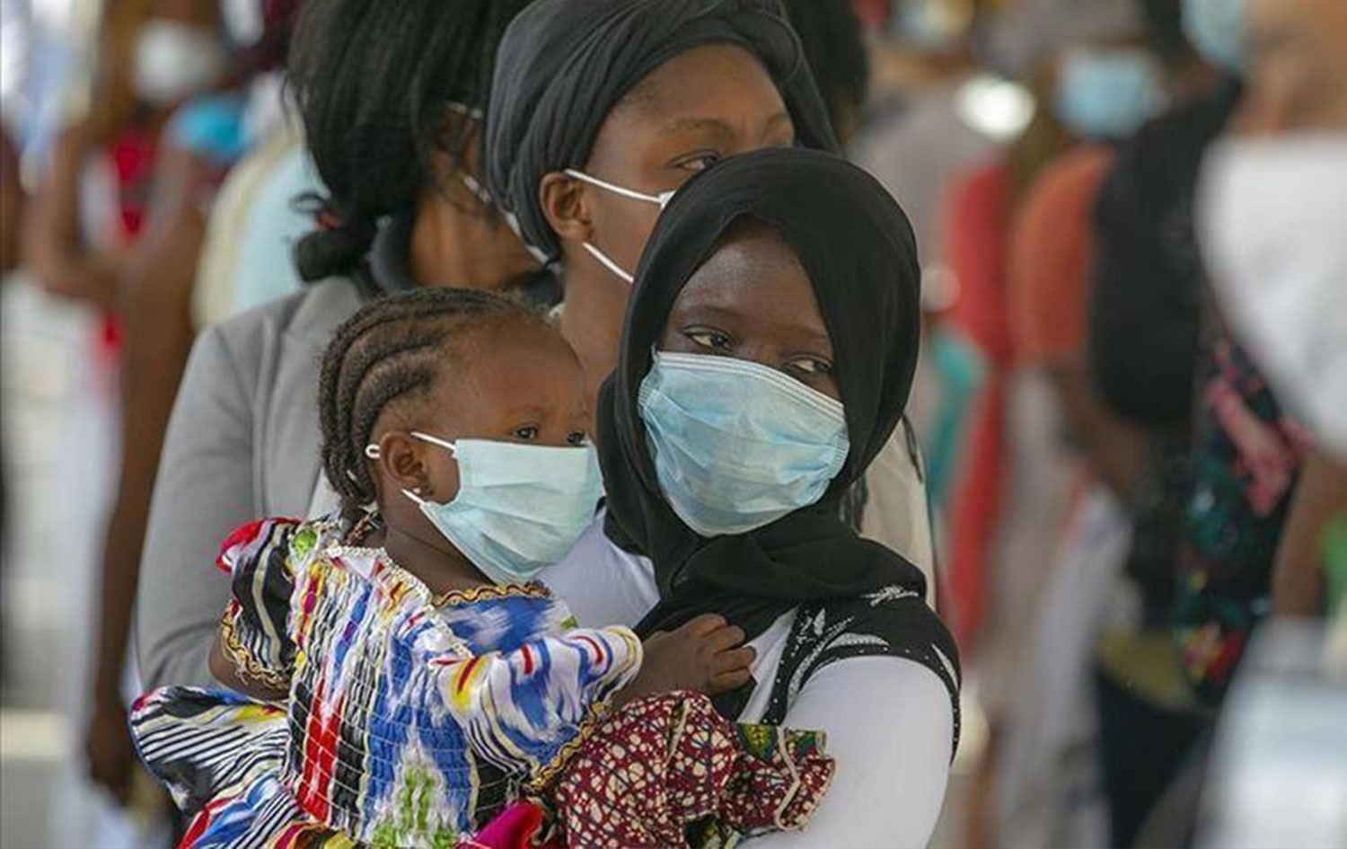 Gambiya’da 66 çocuğun ölümü ardından ithal öksürüp şurupları toplatıldı