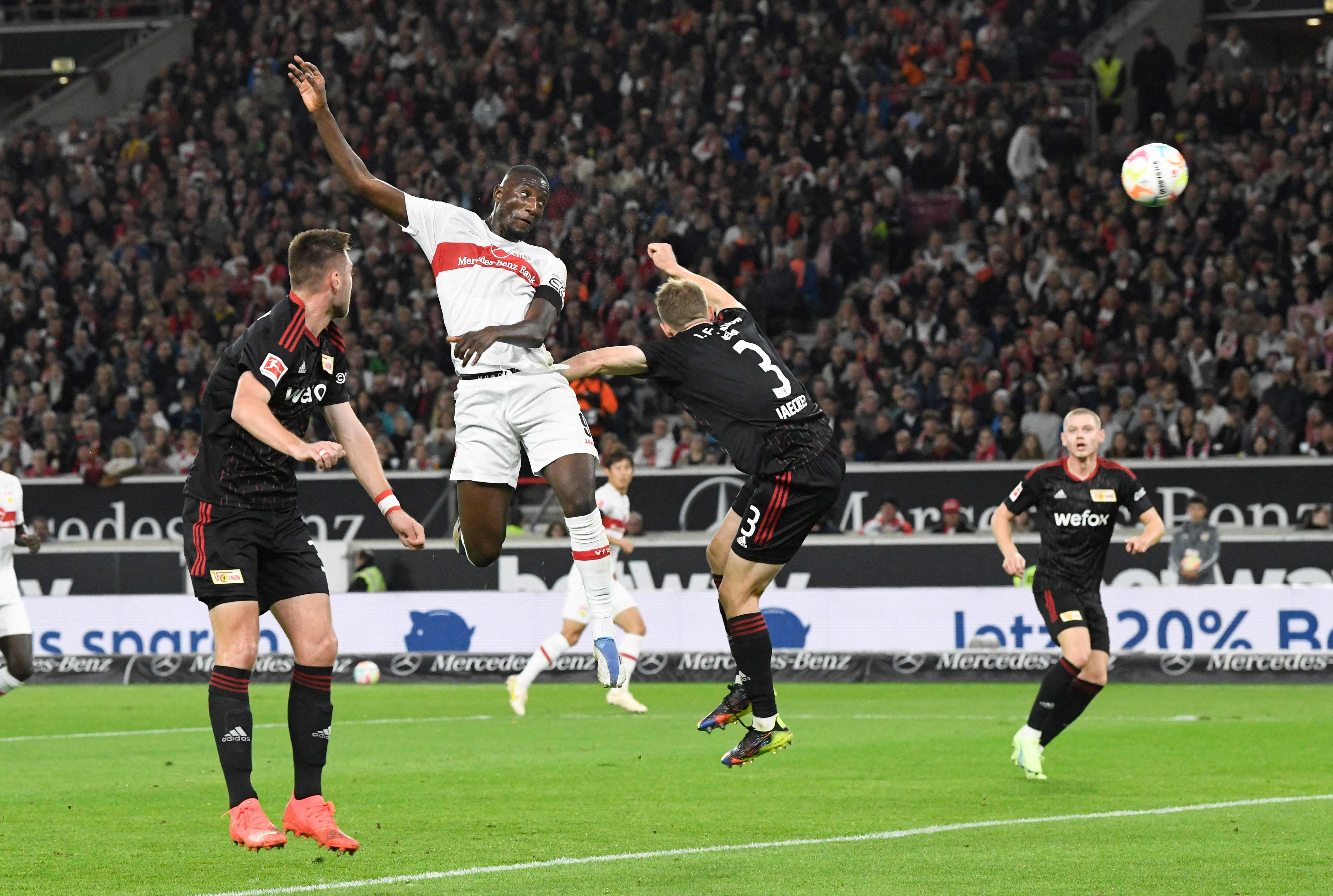 ڤیدیۆ؛ یەنیەن بەرلین پێشەنگی بوندێسلیگا بەرنادات