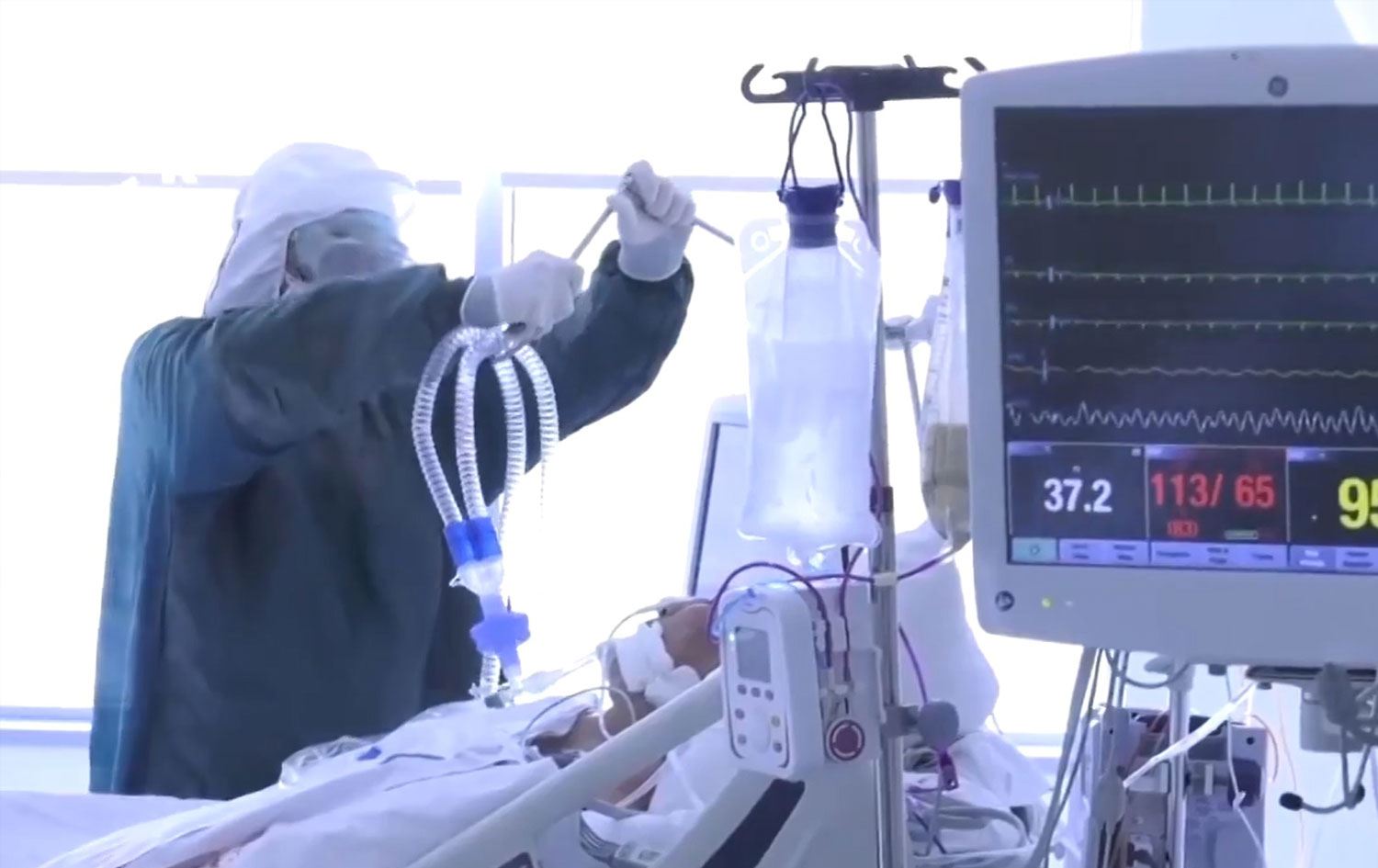 Doktor ve sağlık çalışanları neden Türkiye’yi terk ediyor?