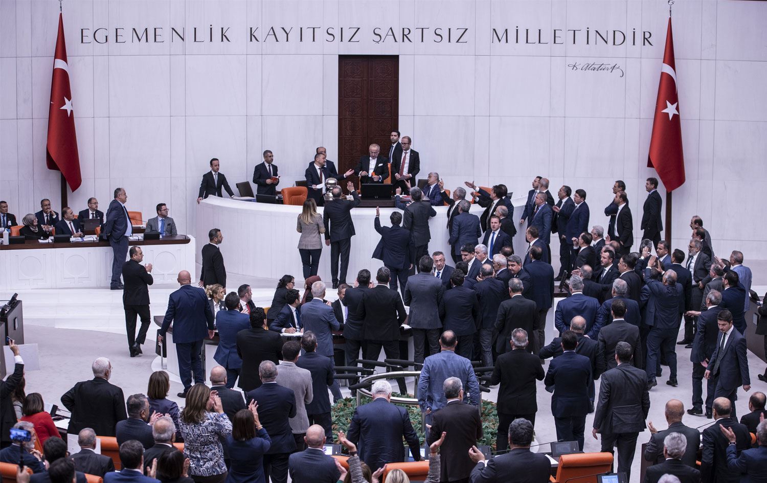 Li Parlamentoya Tirkiyê xala 29emîn ya “yasaya sansûrê” hat pesendkirin