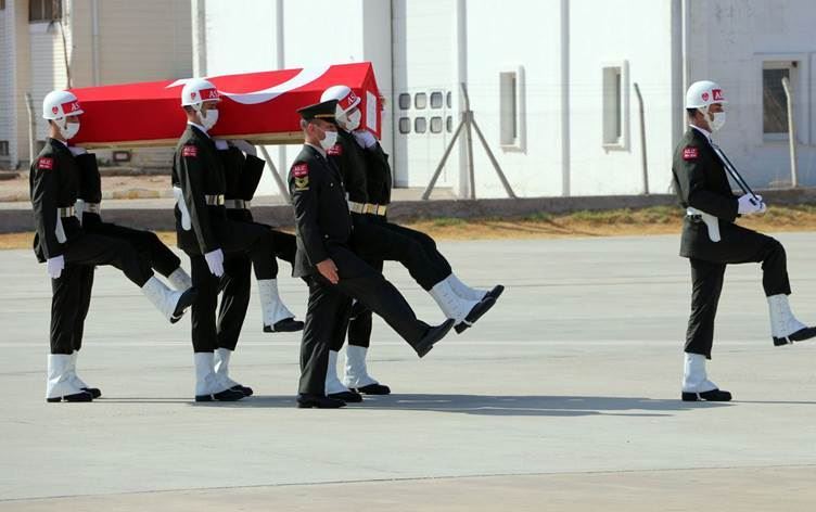 لە وان شەڕ لە نێوان سوپای تورکیا و پەکەکە روویدا؛ "سەربازێک کوژراوە"