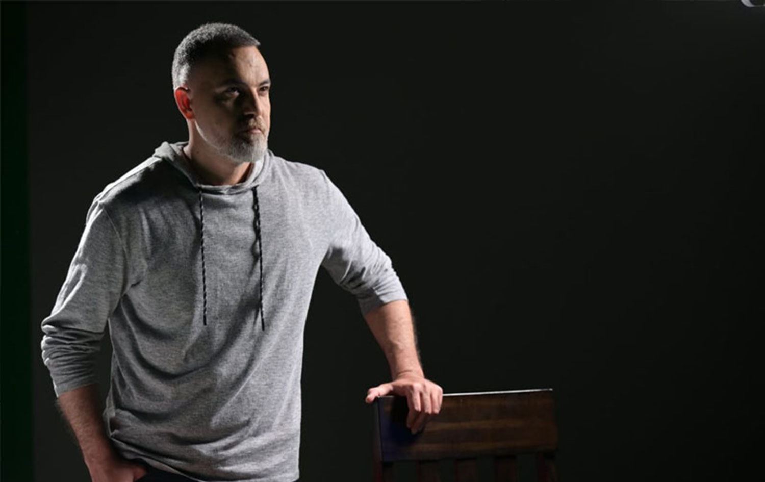 Hunermendê Dêrsimî Alî Înanir yekem konsera xwe li Amedê dide