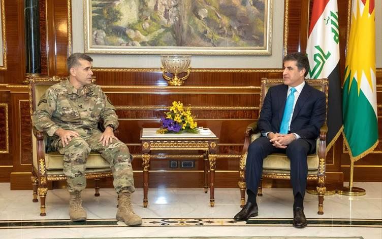 Nêçîrvan Barzanî û Matthew McFarlan çaksazî û yekkirina hêzên Pêşmerge gotûbêj kirin