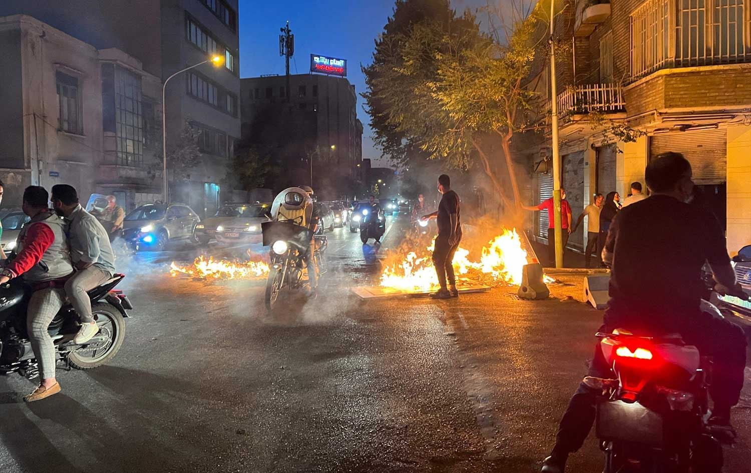 ناوەندی هاوکاریی حیزبەکانی رۆژهەڵاتی کوردستان داوای مانگرتن و خۆپێشاندان دەکات