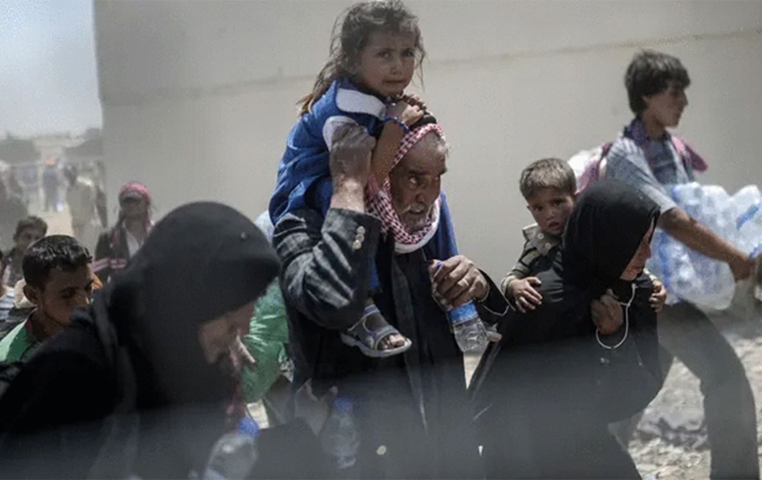 Cezayîr 25 koçberên Sûrî û Rojavayê Kurdistanê dişîne Nîjerê