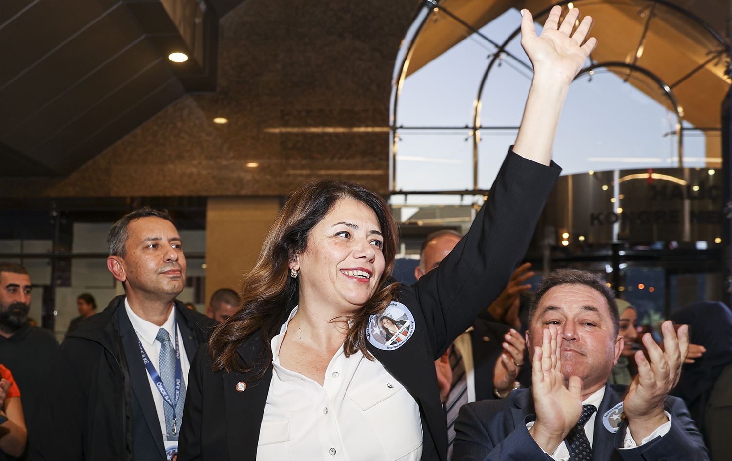 Yekem car jinek wek Seroka Baroya Stenbolê hat hilbijartin