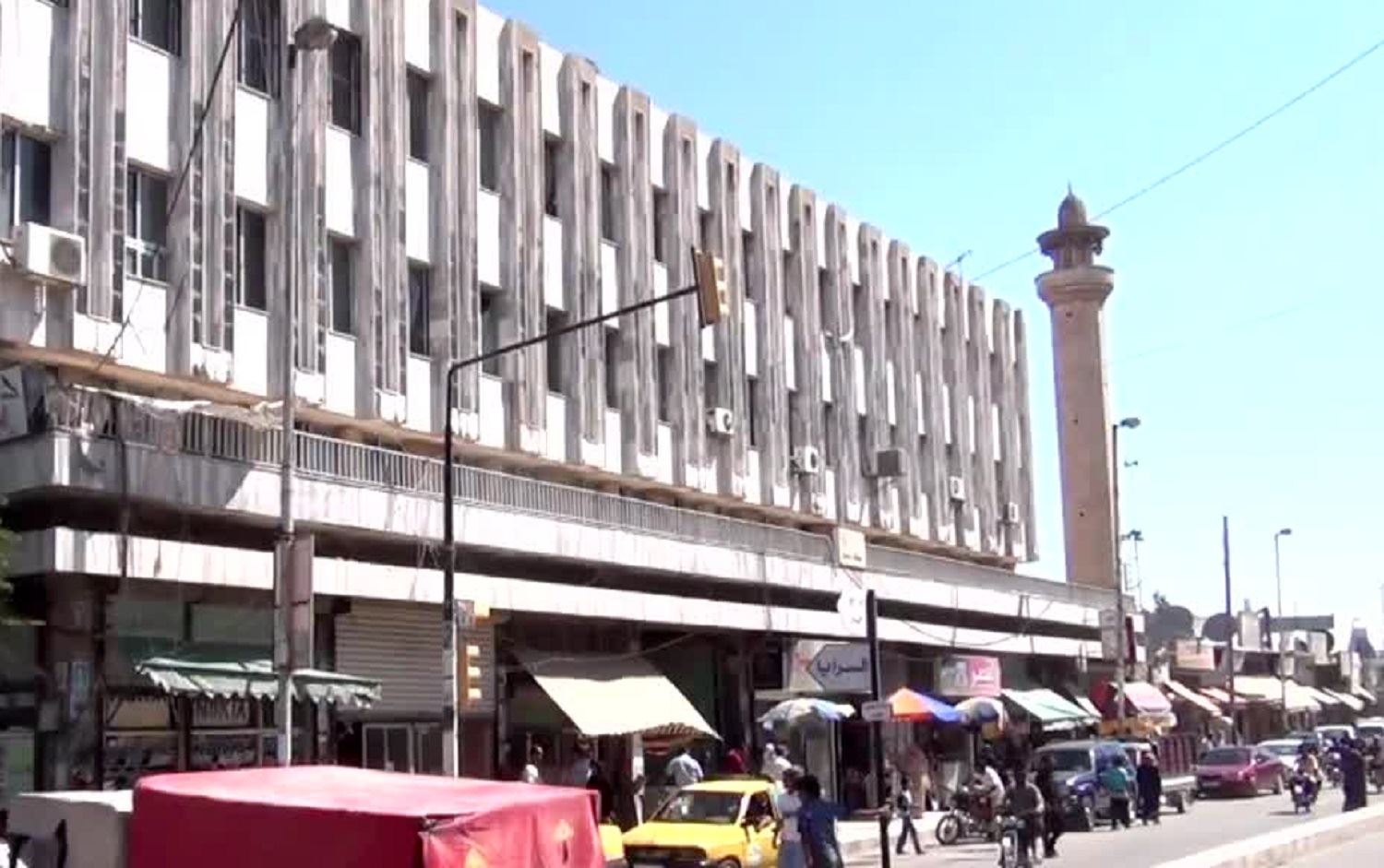 Li Minbicê mamoste û şofêrên taksiyan ketin grevê