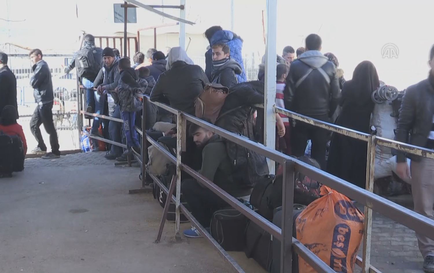 هیومان رایتس وۆچ: بەشێک لە پەنابەرانی سووری لە تورکیاوە دیپۆرتی وڵاتەکەیان دەکرێنەوە