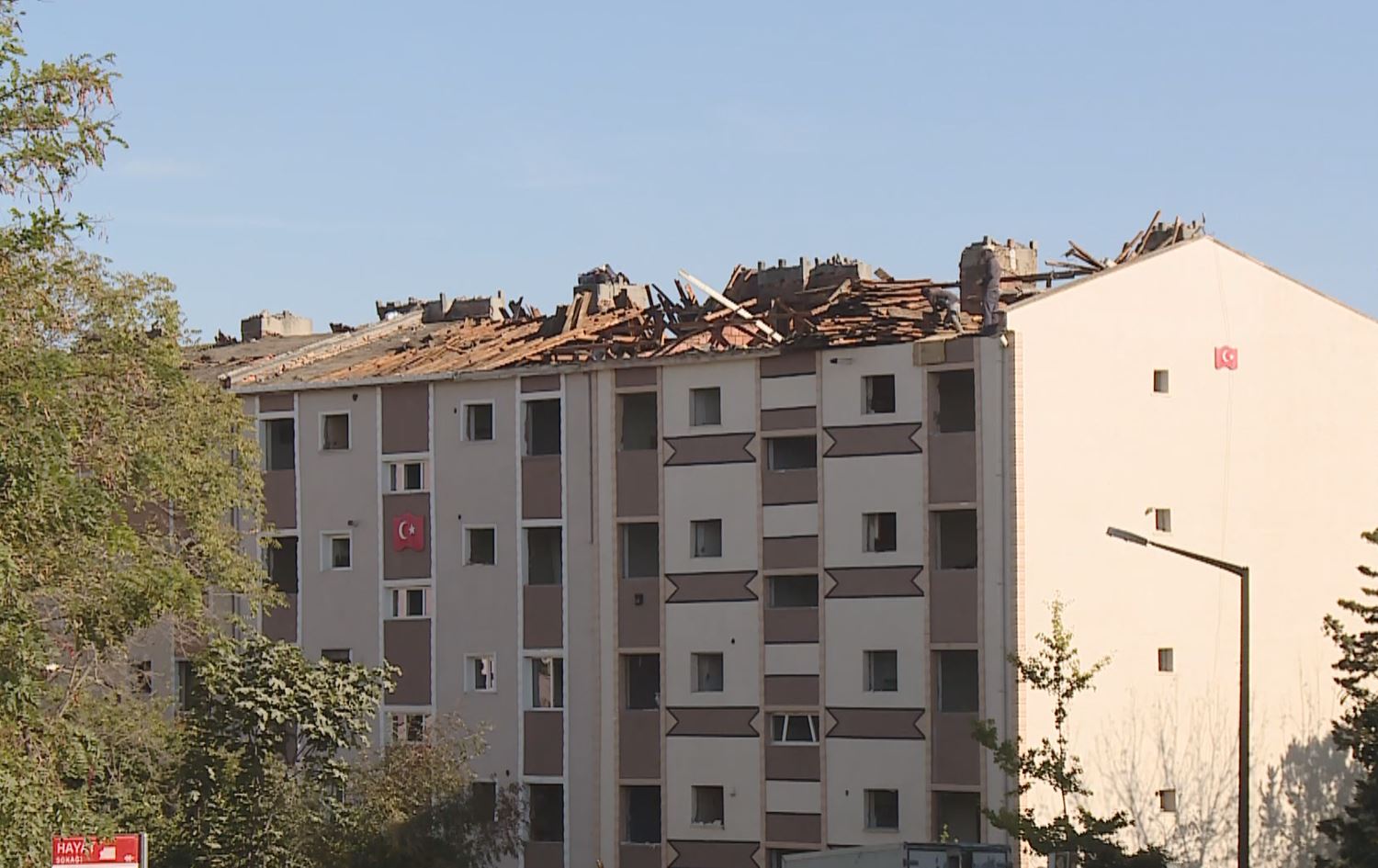 Li taxên kevin ên Stenbolê xelk bi zorê ji malên xwe tên derxistin