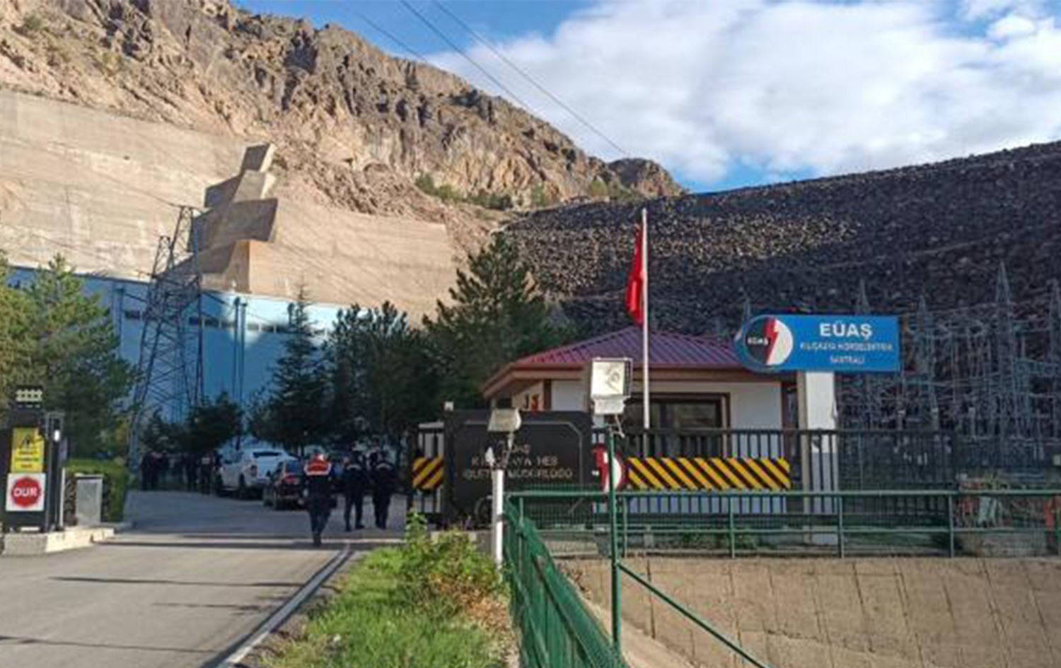 Li Sêwazê trafo teqiya: Karkerek mir û 3 jî birîndar bûn