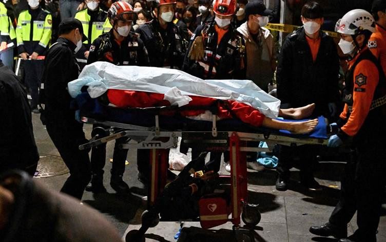 Güney Kore'de izdiham: Ölü sayısı 146'ya yükseldi