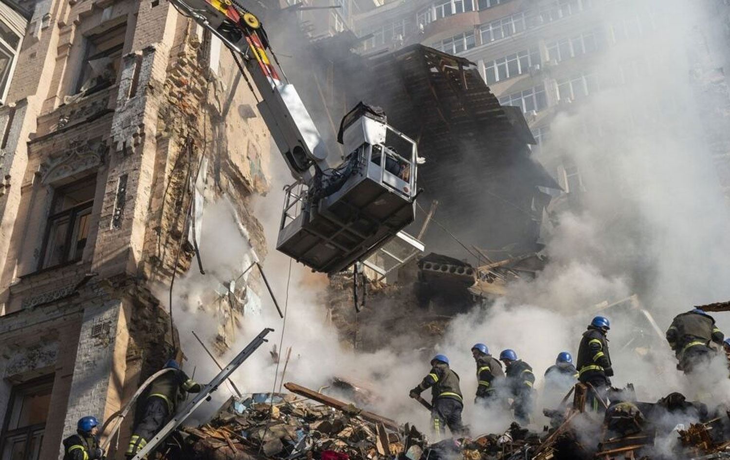 Rusya’dan Ukrayna kentlerine füzeli saldırı