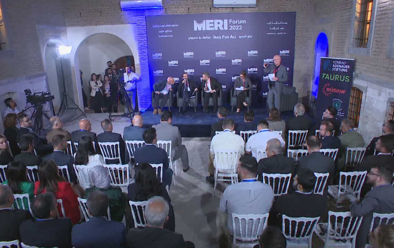 دیداری مێری بە ناونیشانی 'عێراق بۆ هەمووان'؛ نێچیرڤان بارزانی، مەسرور بارزانی و حەلبووسی قسە دەکەن