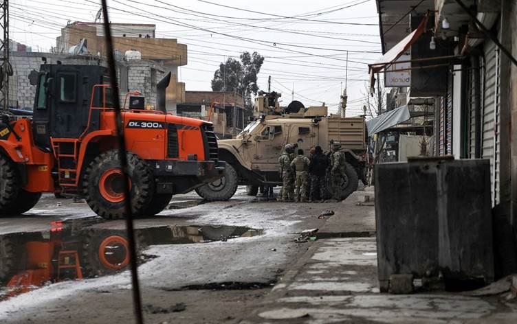 HRW: DSG ve İŞİD arasındaki çatışmalarda en az 140 ev zarar gördü