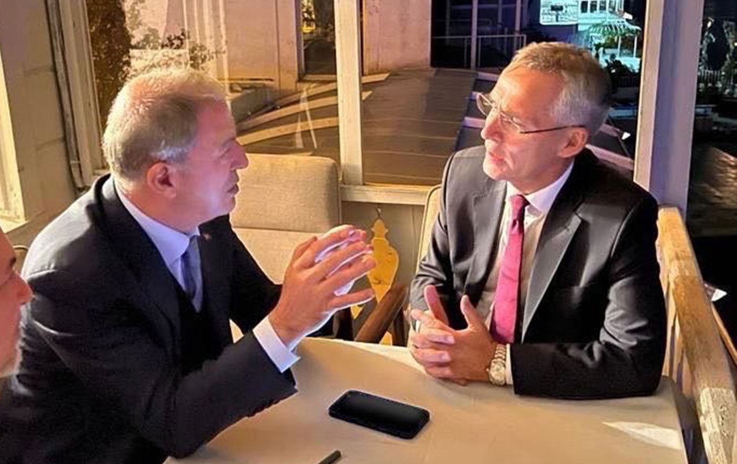 Stoltenberg: İran Rusya’ya SİHA sunuyor, bu kabul edilemez