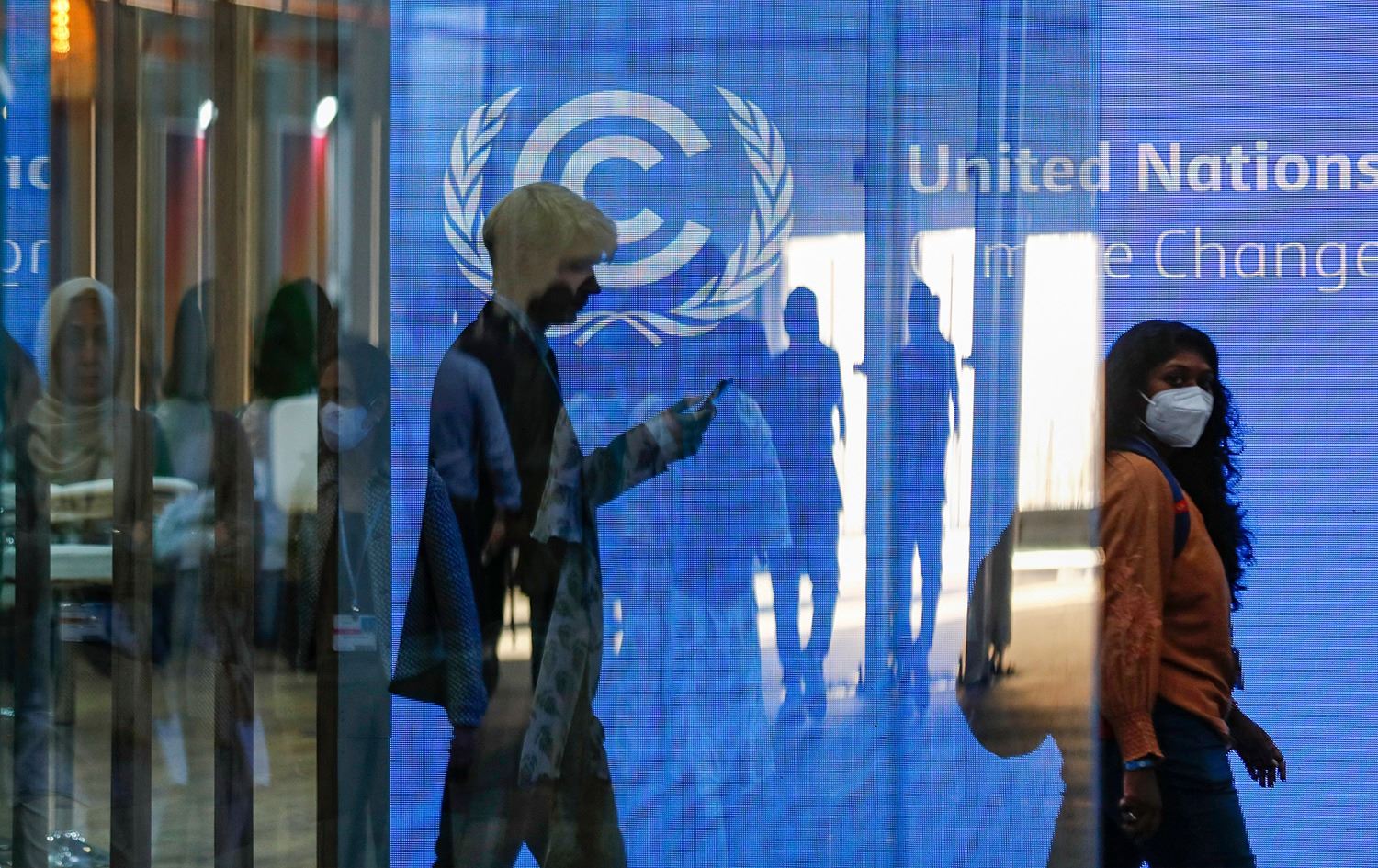 Iraqi president arrives in Egypt ahead of the COP27 climate summit