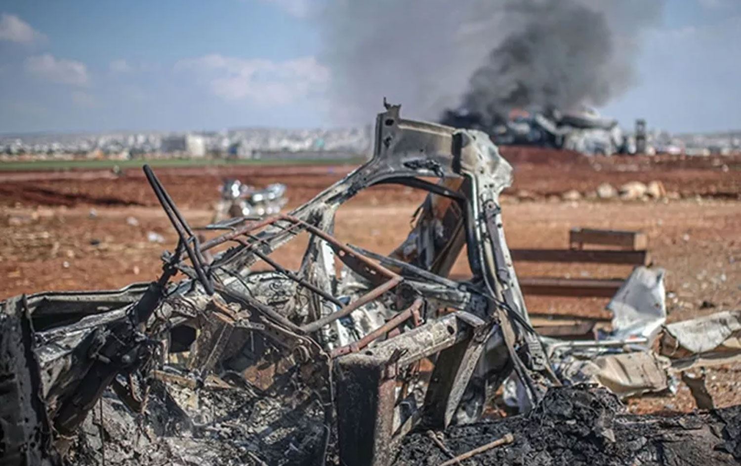 Suriye'den İdlib'de bir kampa bombardıman: 9 ölü, 75 yaralı