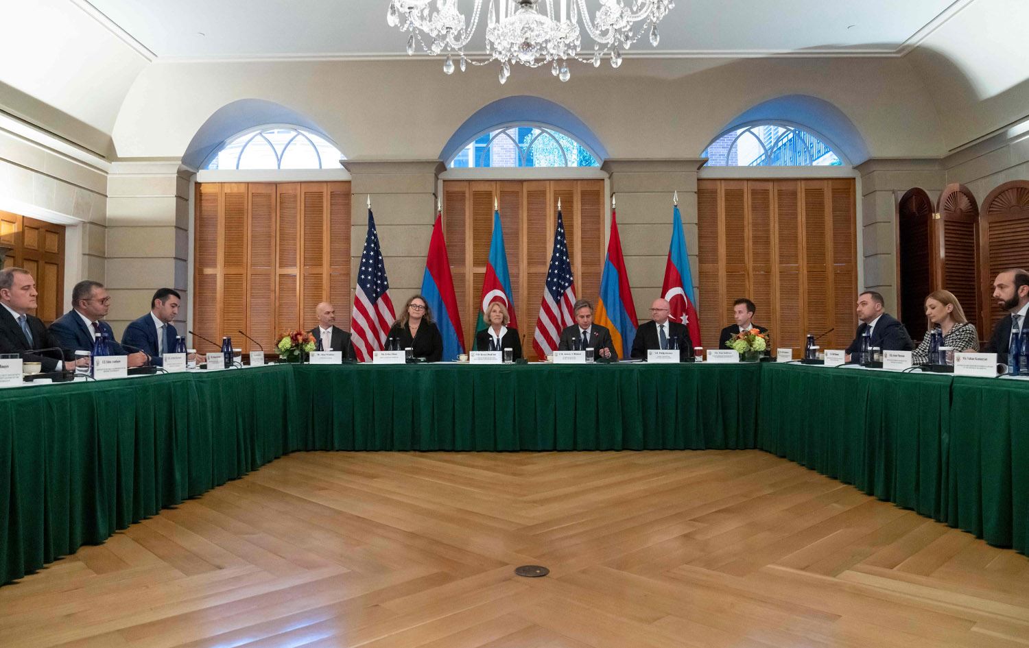 ئەرمینیا و ئازەربایجان لە واشنتن دەست بە 'دانوستاندنی ئاشتی' دەکەن