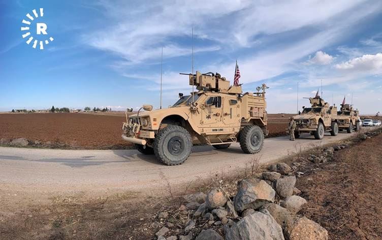 Suriye ordusu, Rojava’da ABD konvoyunun yolunu kesti