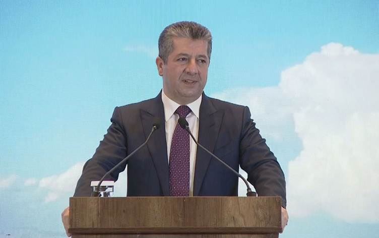 Mesrûr Barzanî: %65 ji xwendekaran li Zanîngeha Amerîkî li Duhokê bê beramber dixwînin