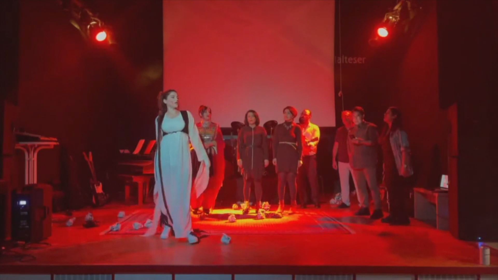 کەژان شاربەشاری ئەڵمانیا دەگەڕێت بۆ پشتیوانی لە "ژن، ژیان، ئازادی"