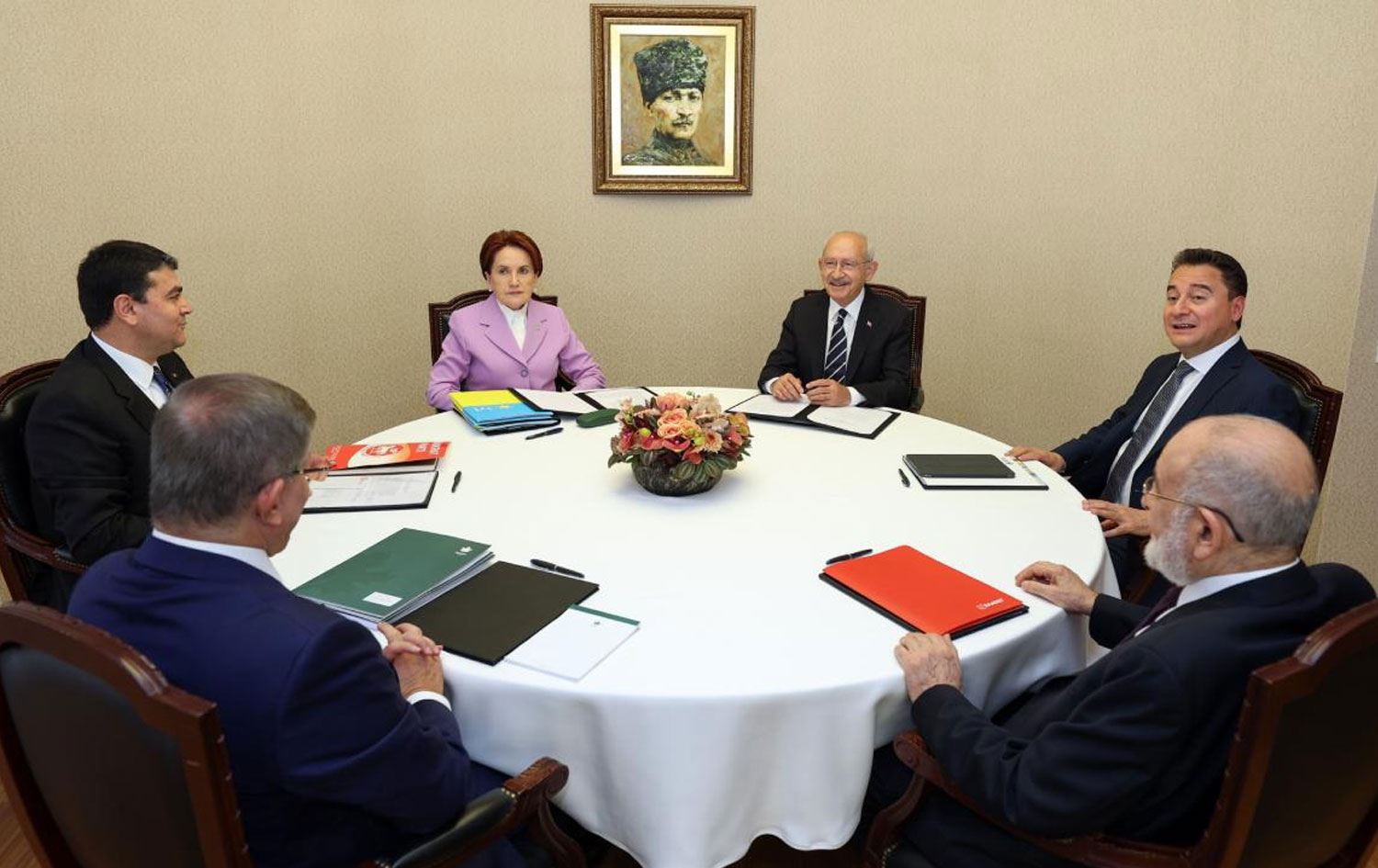 Altılı masa toplandı; BTP’nin talebi değerlendirilecek