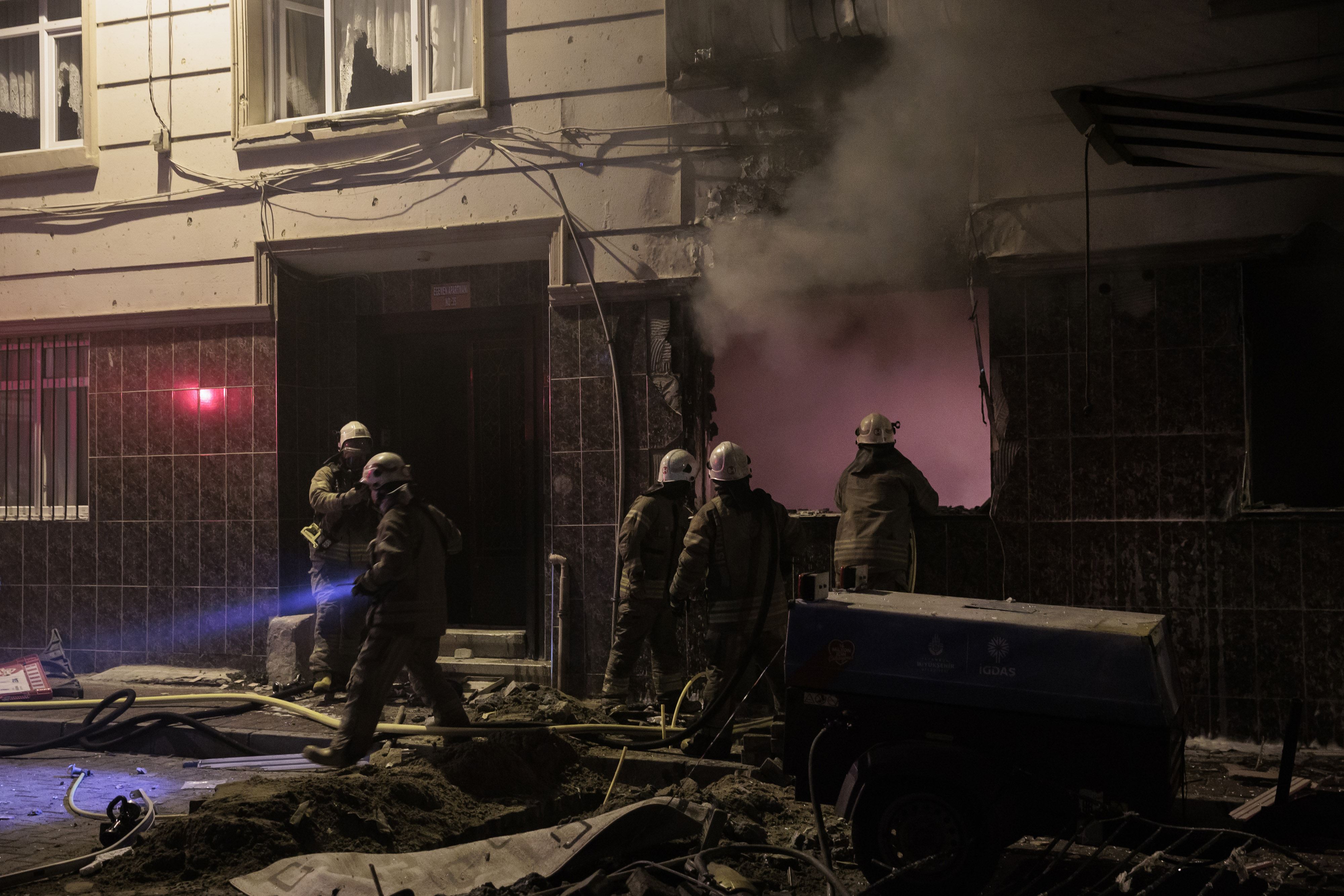 İstanbul-Fatih'te patlama: 10 yaralı