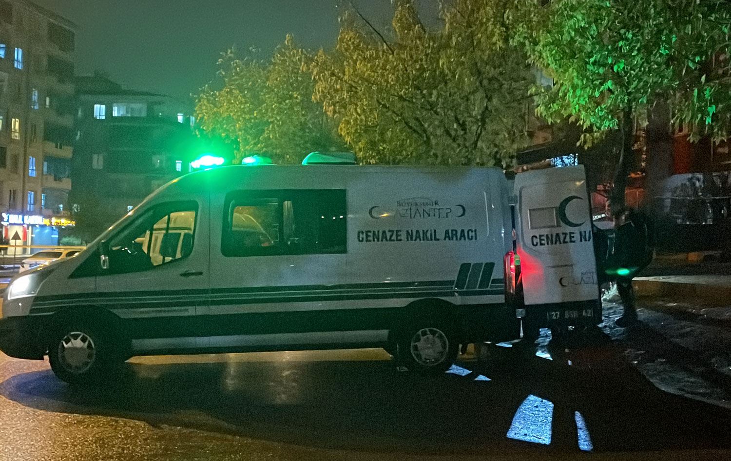 ANTEP - Emekli polis, boşanma aşamasında olduğu kadını öldürdü