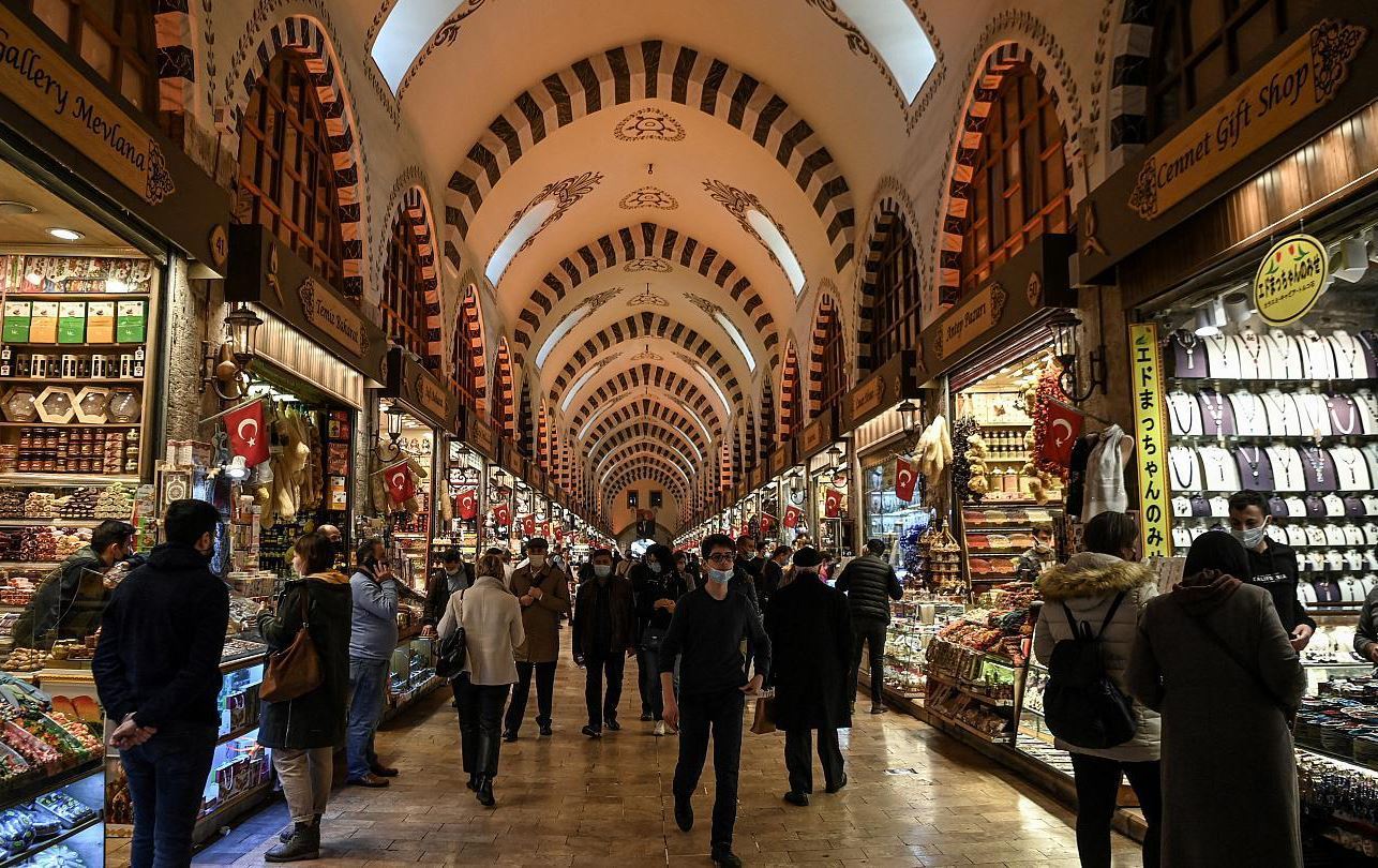 DÎSK-AR: Li Tirkiyê û Bakurê Kurdistanê 7 milyon 700 hezar kes bêkar in