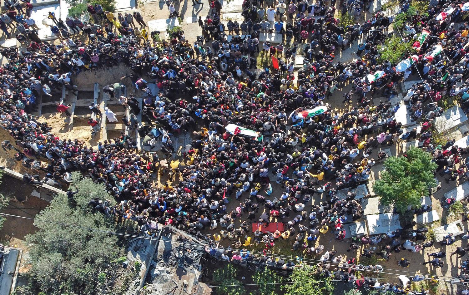 لە رووداوێکی ئاگرکەوتنەوەدا لە غەززە 21 کەس گیانیان لەدەستدا