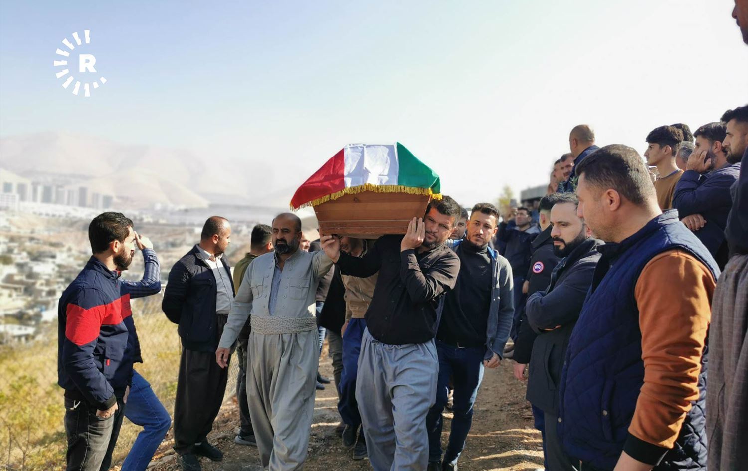 Süleymaniye’deki patlamada hayatını kaybedenler toprağa verildi