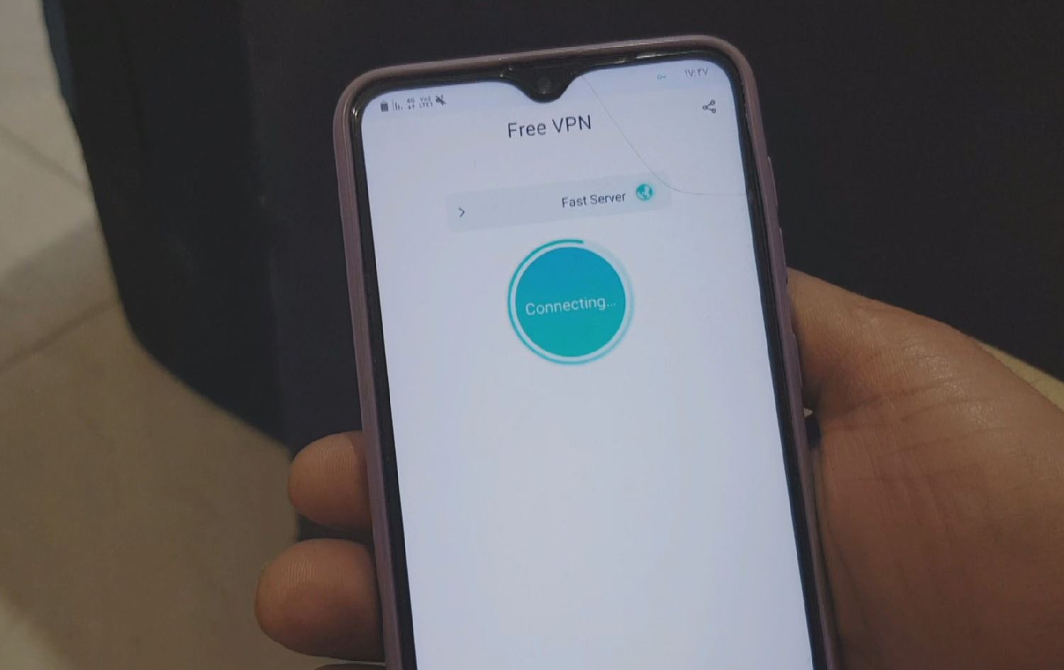 ژووری بازرگانیی ئێران: پچڕانی ئینتەرنێت بەردەوام بێت کار و داهاتی 9 ملیۆن کەس دەکەوێتە مەترسییەوە