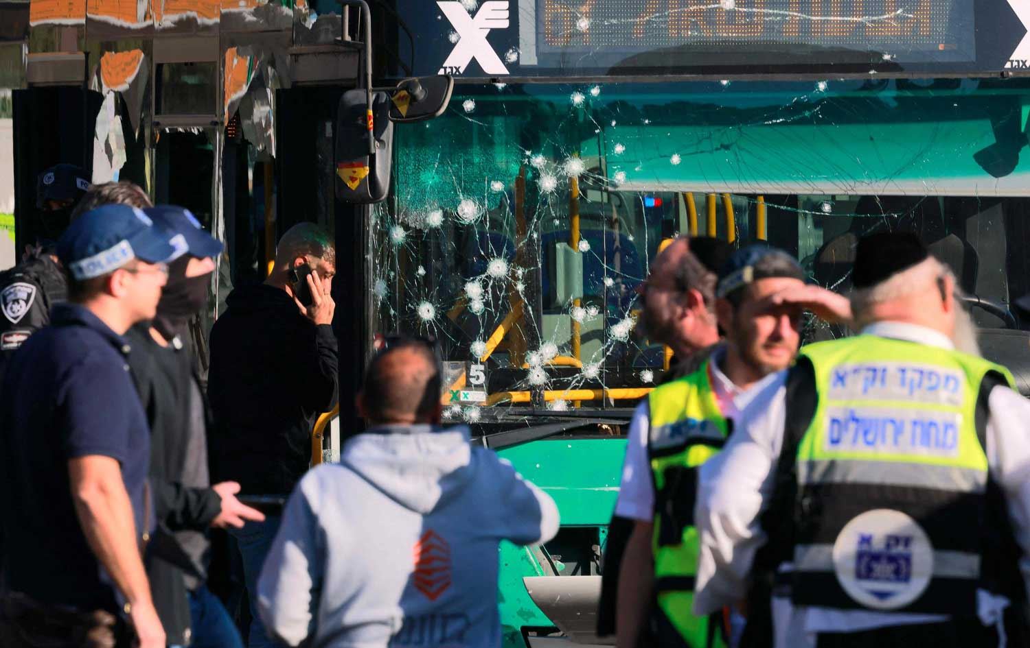 دوو تەقینەوە لە قودس روویاندا و 15 کەس بریندار بوون