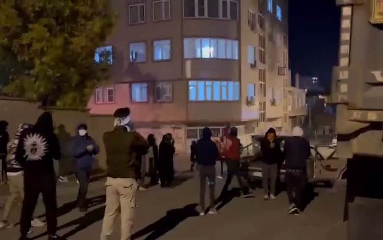 Hêzên Îranê li Nexedeyê 60 ciwanên Kurd desteser kirin