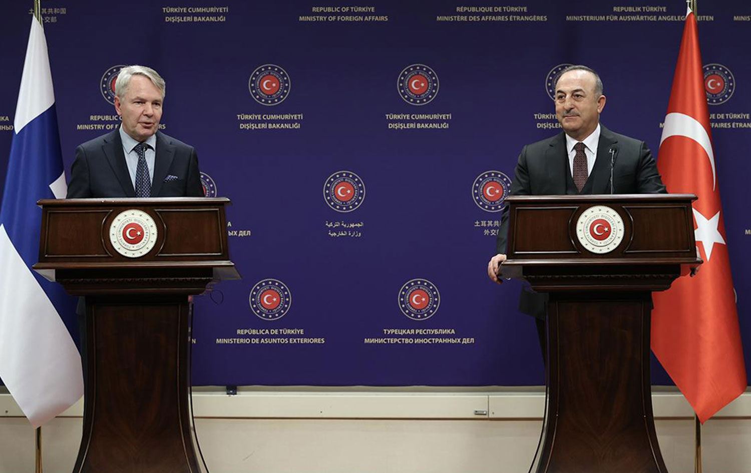 Türkiye ve Finlandiya dışişleri bakanları NATO üyeliğini görüştü