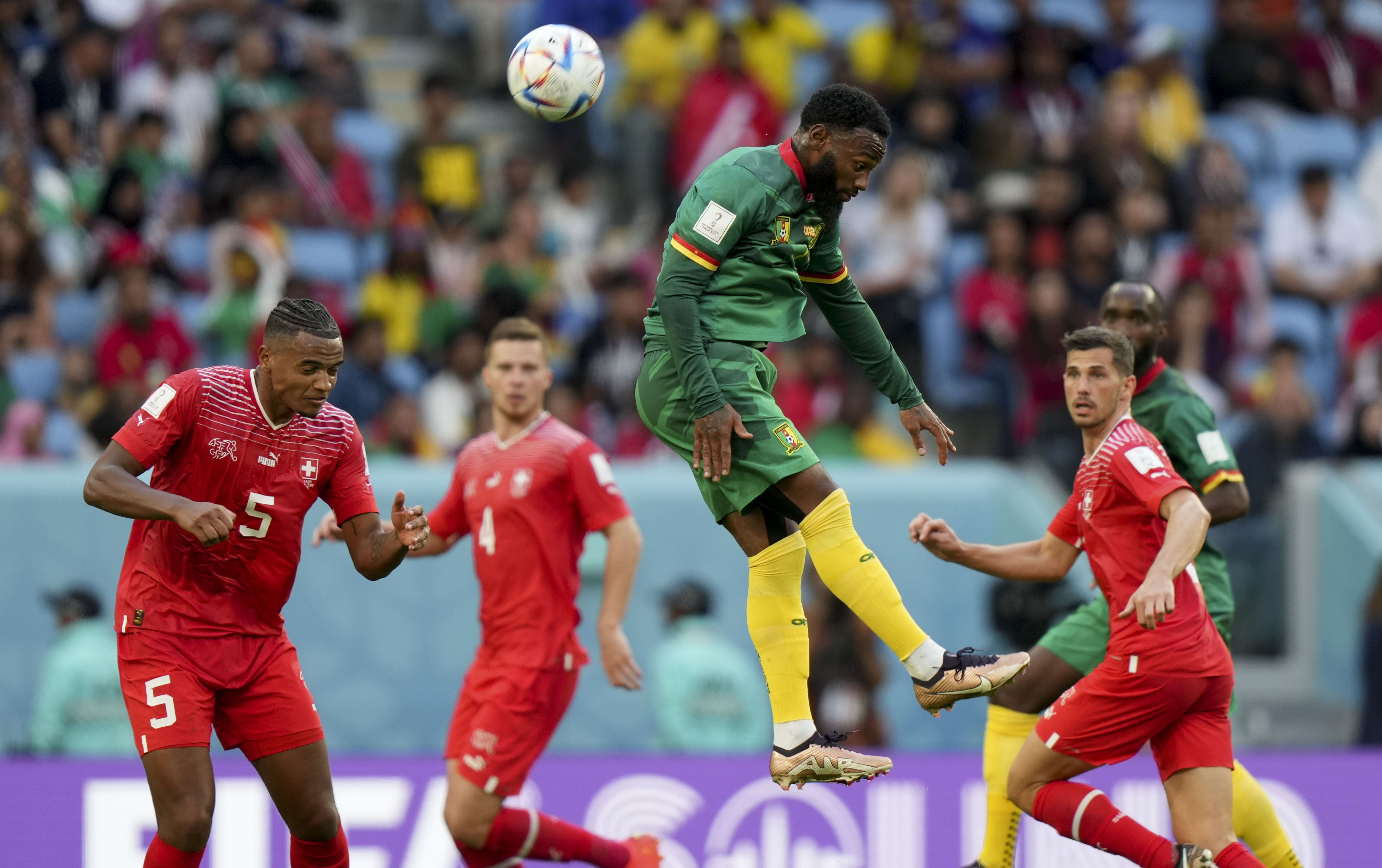 Swîsreyê Kamerûn têk bir; lîstika Koreya Başûr û Uruguayê jî bê gol bi dawî bû