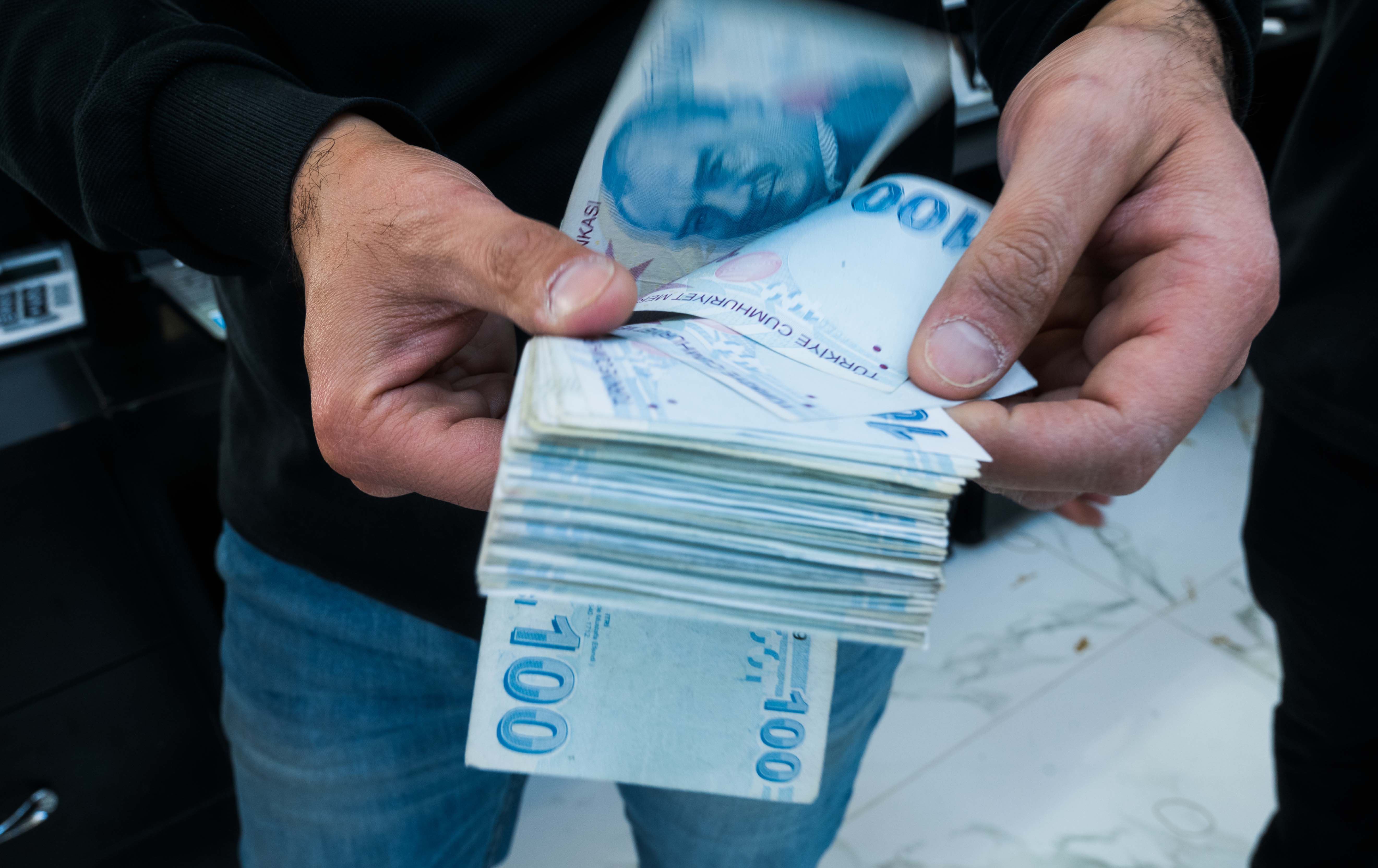 دابەزینی بەهای لیرەی تورکی ریکۆردێکی دیکە تۆماردەکات