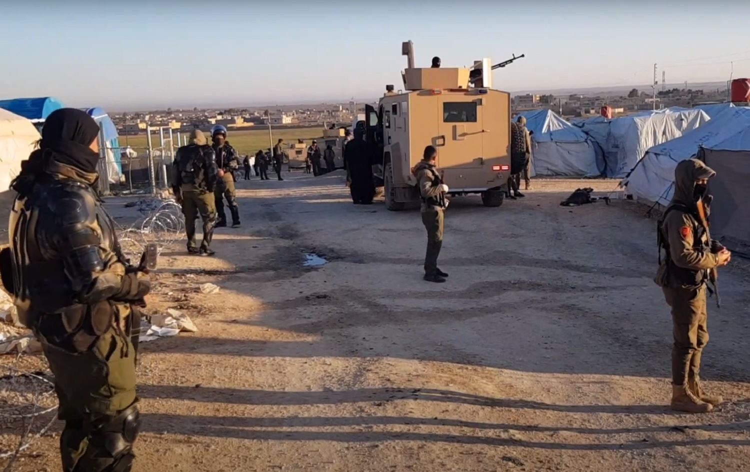 HSD: Di êrîşa ser Kampa Holê de 8 şervanên me canê xwe ji dest dan