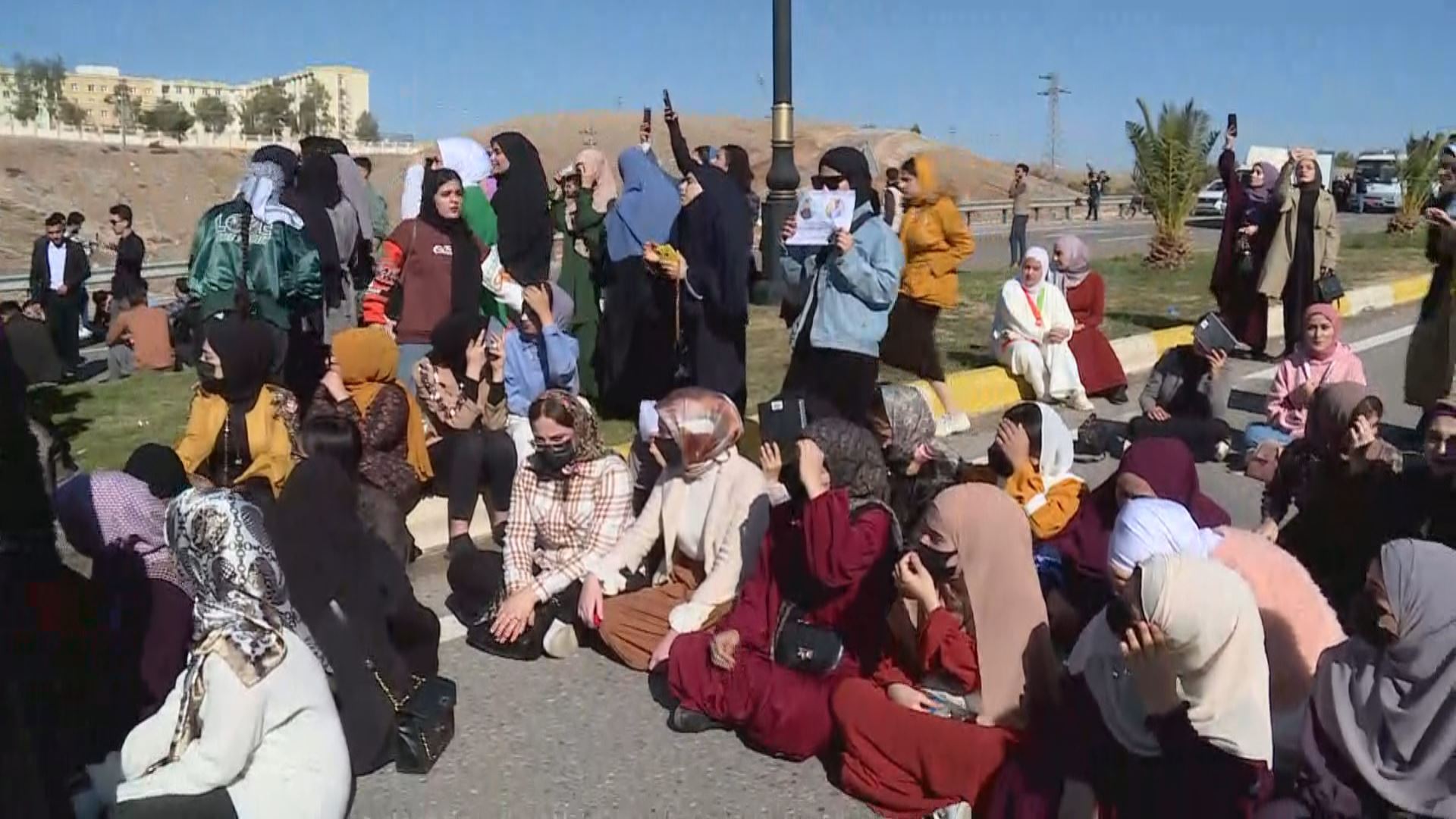 خوێندکارانی زانکۆکانی گەرمیان، راپەڕین و هەڵەبجە لە خۆپێشاندان و بایکۆتی دەوام بەردەوامن