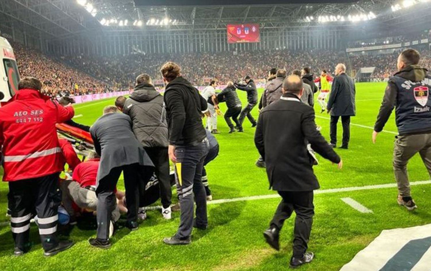 İzmir'de olaylı maç: 21 gözaltı